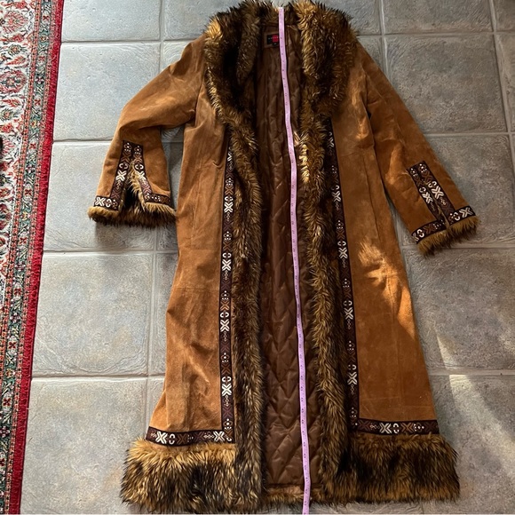 Vintage Suede Leather Overcoat - Picture 9 of 15